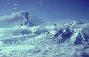 Ausbruch des Vulkans Klutschewski in Kamtschatka 1994